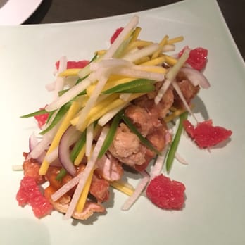 Hakkasan Mayfair - Fried chicken and mango salad - Cantonese Near Me - London, XGL Hakkasan Mayfair - Fried chicken and mango salad - Cantonese Near Me - London, XGL