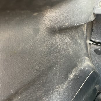 Breeze Thru Car Wash - Dirty car after cleaning - Car Wash Near Me - Longmont, Colorado Breeze Thru Car Wash - Dirty car after cleaning - Car Wash Near Me - Longmont, Colorado