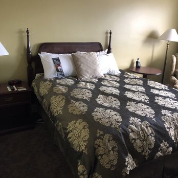 Crest Hotel - Hotels Near Me - Prince Rupert, British Columbia
