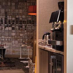 Escape Lounges - I love this expresso machine can I bring you home???!?