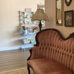 Chantilly Tea Room - Seating