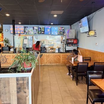 Cod Tail - Interior dine in - Fish & Chips Near Me - Charleston, South Carolina