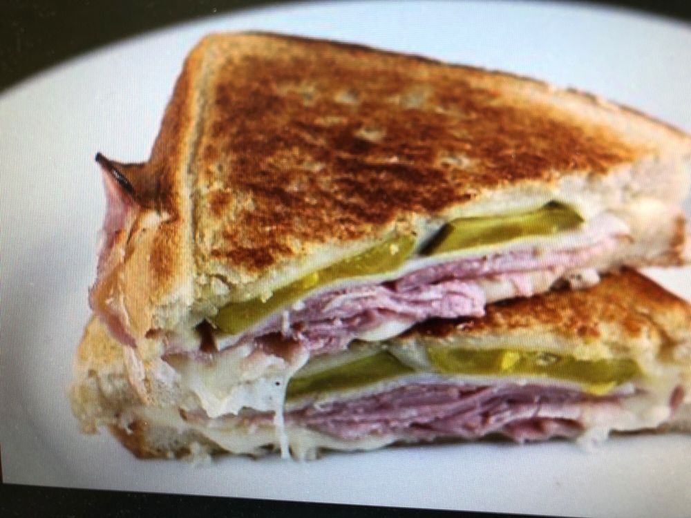 MY FAVORITE DELI Updated May 2024 12 Photos & 11 Reviews 153