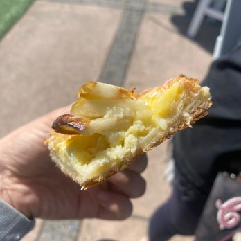 Paris En Rose - Apple danish - Cafes Near Me - Del Mar, California Paris En Rose - Apple danish - Cafes Near Me - Del Mar, California