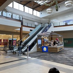 Haywood Mall - Inside