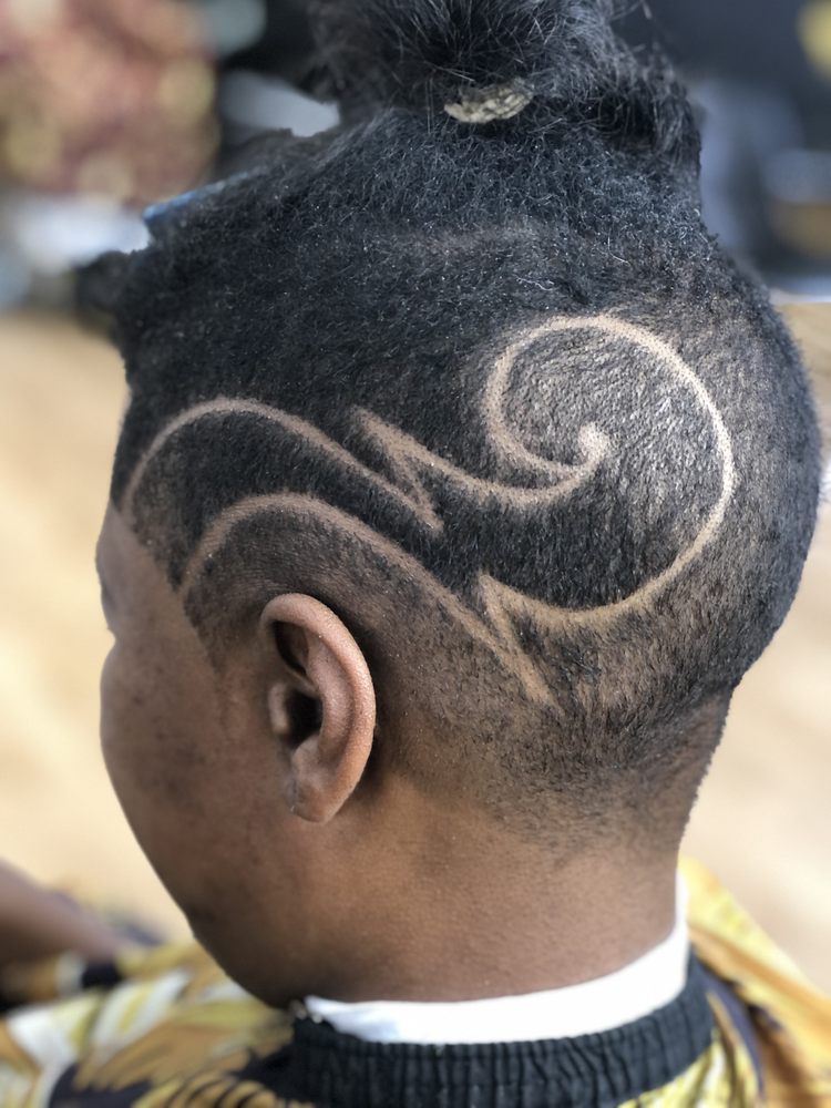 The Groom Effect Barber Studio Logo