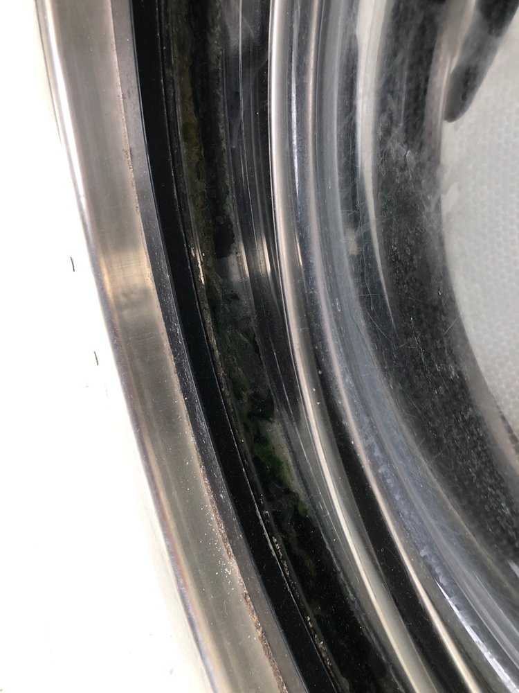 HALL’S LAUNDROMAT Updated September 2024 3895 James Monroe Hwy