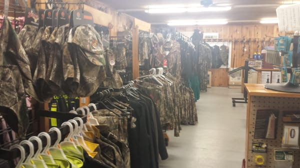 HILLTOP SPORTING GOODS - Updated September 2025 - 13 Photos - 13700 14