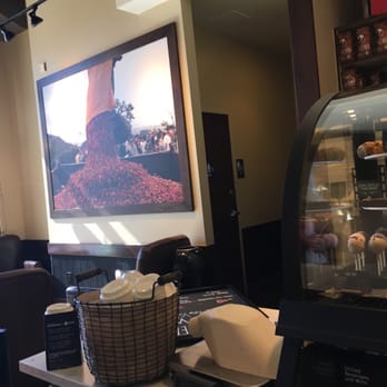 Starbucks - Plenty of seating - Coffee & Tea Near Me - Encino, California Starbucks - Plenty of seating - Coffee & Tea Near Me - Encino, California
