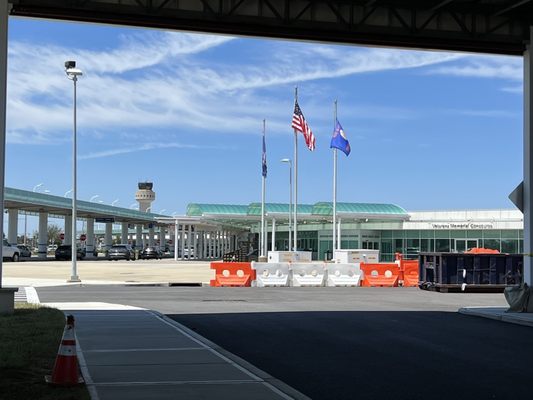 Long Island MacArthur Airport by null