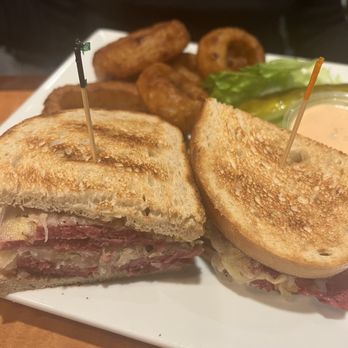MacArthur Park Restaurant - Reuben - Sports Bars Near Me - Rockville Centre, New York MacArthur Park Restaurant - Reuben - Sports Bars Near Me - Rockville Centre, New York