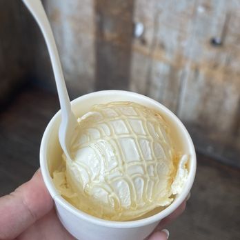à la minute - Mini orange honey ice cream - Ice Cream & Frozen Yogurt Near Me - Redlands, California à la minute - Mini orange honey ice cream - Ice Cream & Frozen Yogurt Near Me - Redlands, California