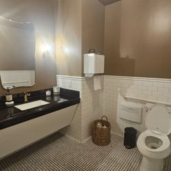 Activate House - Bathroom
