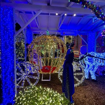 Deacon Dave's Christmas Lights - Holiday Decorating Services Near Me - Livermore, California