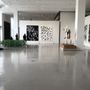 De La Cruz Collection
