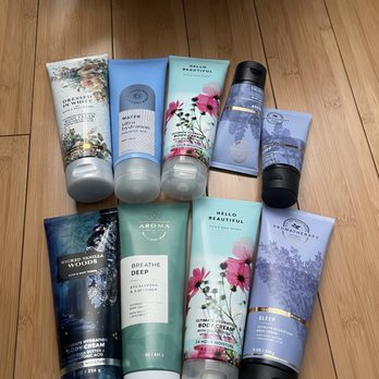Bath & Body Works - Labor Day Weekend Sale! $5.95ea (online order) the large ones are normally $18.95. Crazy considering they used to be $10 - Cosmetics & Beauty Supply Near Me - Chandler, Arizona Bath & Body Works - Labor Day Weekend Sale! $5.95ea (online order) the large ones are normally $18.95. Crazy considering they used to be $10 - Cosmetics & Beauty Supply Near Me - Chandler, Arizona