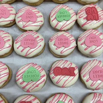 Best Donuts - Donuts Near Me - Hermosa Beach, California Best Donuts - Donuts Near Me - Hermosa Beach, California