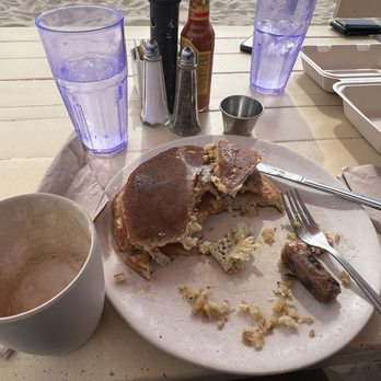 Back On the Beach - Buttermilk Pancakes & cappuccino - American Near Me - Santa Monica, California