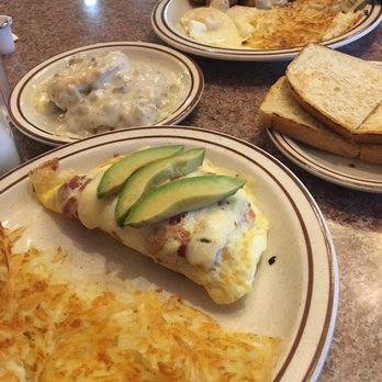 Mainstreet Cafe - Bacon, avocado, cheese omelette with hash browns and side of sourdough toast - Bakeries Near Me - Reedley, California Mainstreet Cafe - Bacon, avocado, cheese omelette with hash browns and side of sourdough toast - Bakeries Near Me - Reedley, California