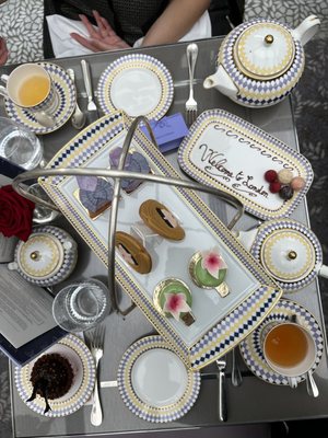 Prêt-à-Portea: Afternoon Tea at The Berkeley by null