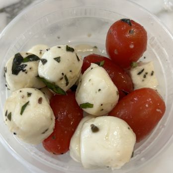 Matera's Italian Market - Mozzarella and tomato - Delis Near Me - Rutherford, New Jersey