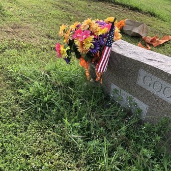 Montgomery Memorial Park - Uncut grass - Funeral Services & Cemeteries Near Me - London, West Virginia