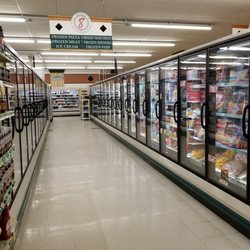 Gene's Family Market