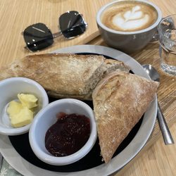 NewTree Café - Breakfast special