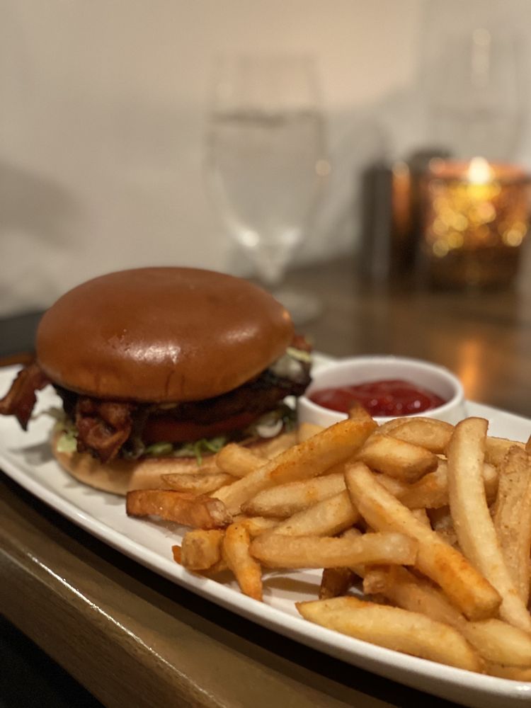 34° North Restaurant + Bar