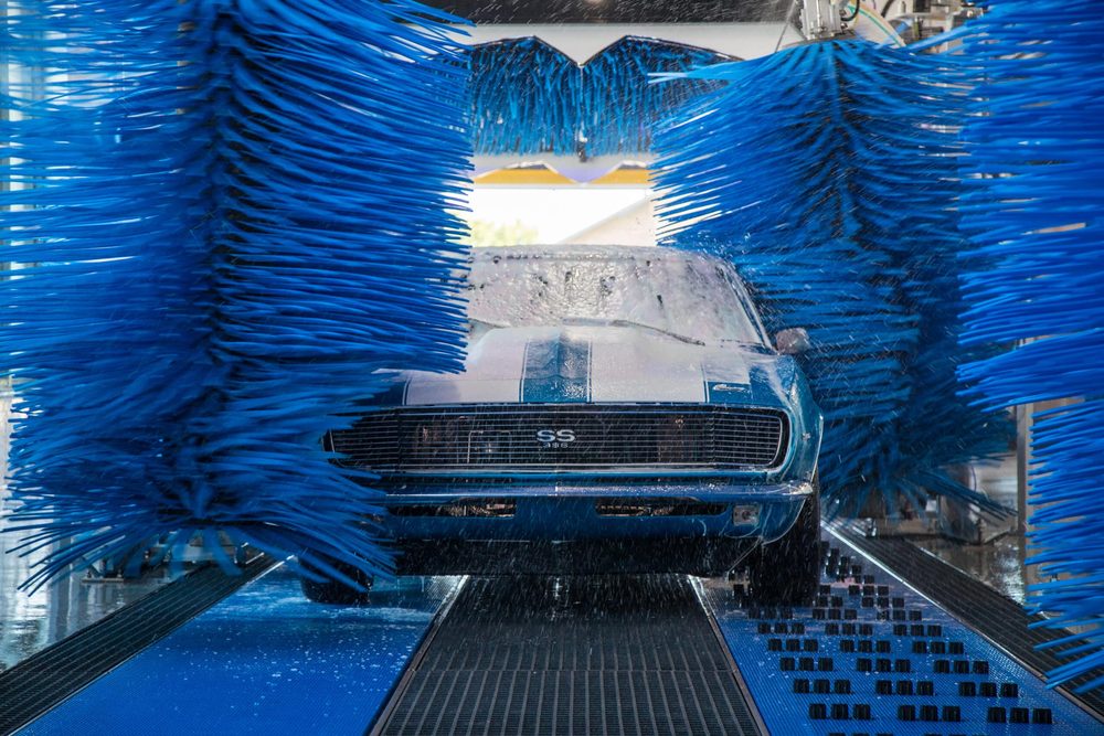 BLUE WAVE WESTERN CAR WASH 1828 S Western Ave, Los Angeles