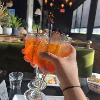 Chelsea Corner - Spritz - American Near Me - Dallas, Texas