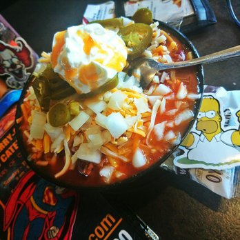 Round House BBQ - Onions,  Jalapeño,  Cheese,  Sour Cream I ordered all the Topping Fantastic Beef Brisket Chili - Barbeque Near Me - Trenton, Michigan