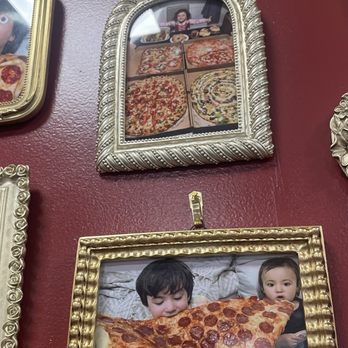 Masani Pizza - Inside - Pizza Near Me - Forest Hills, New York