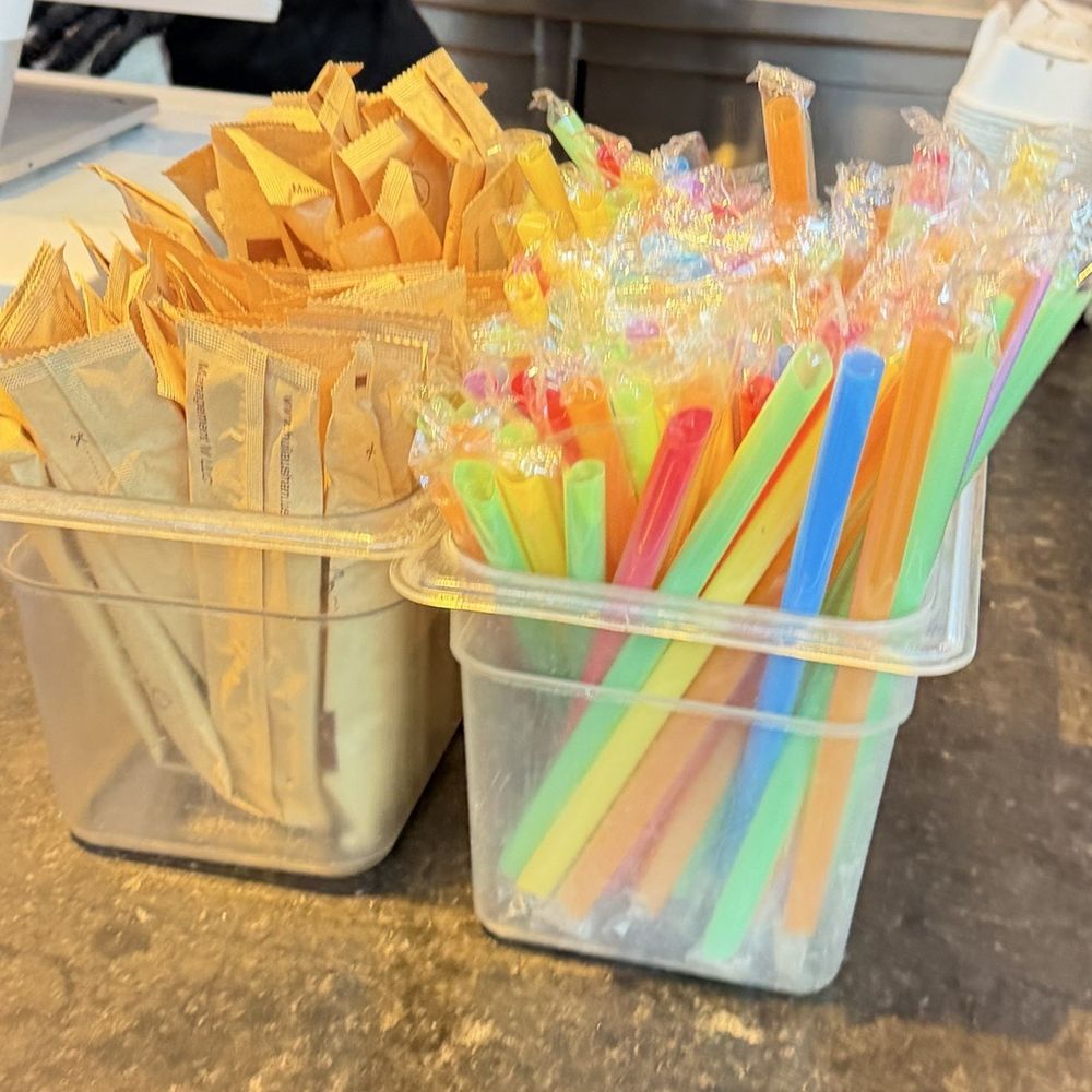 Hui Lau Shan - Straws & spoons - Desserts Near Me - Santa Clara, California Hui Lau Shan - Straws & spoons - Desserts Near Me - Santa Clara, California