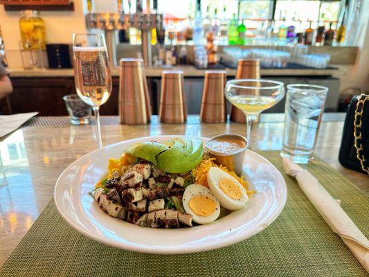 DW Bistro by null