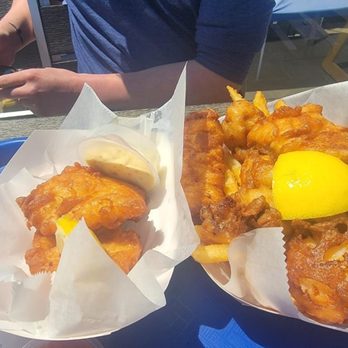 Ecola Seafoods - Captains platter ($30) - Seafood Near Me - Cannon Beach, Oregon