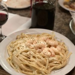 Giuseppe's Pizza & Italian Specialities - Shrimp Fettuccini Alfredo