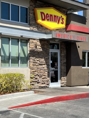 Denny's by null