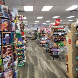 Red Balloon Toy Store