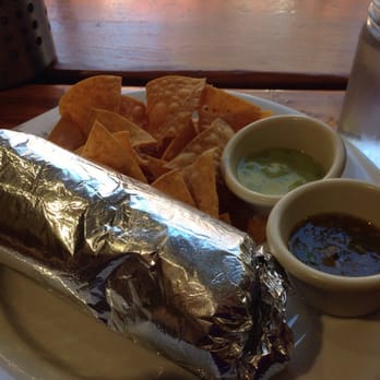 Cancun Sabor Mexicano - Burrito, chips, salsa, water. - Mexican Near Me - Berkeley, California Cancun Sabor Mexicano - Burrito, chips, salsa, water. - Mexican Near Me - Berkeley, California