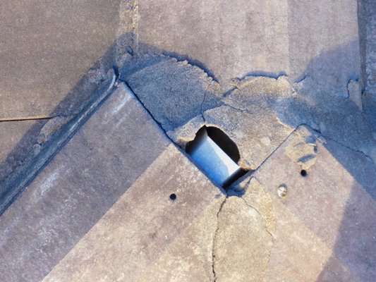 Roof Repair Dade Solutions Logo