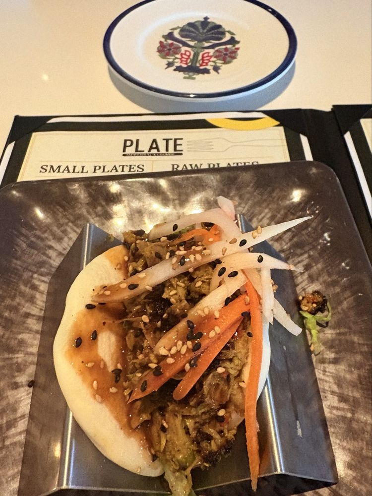 Plate Tapas Grill & Lounge Image