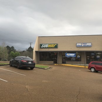 Subway - Entrnace - Sandwiches Near Me - Philadelphia, Mississippi