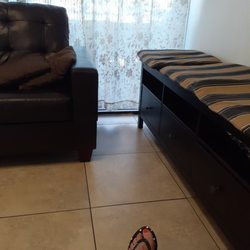Foot Reflexology - Waiting...