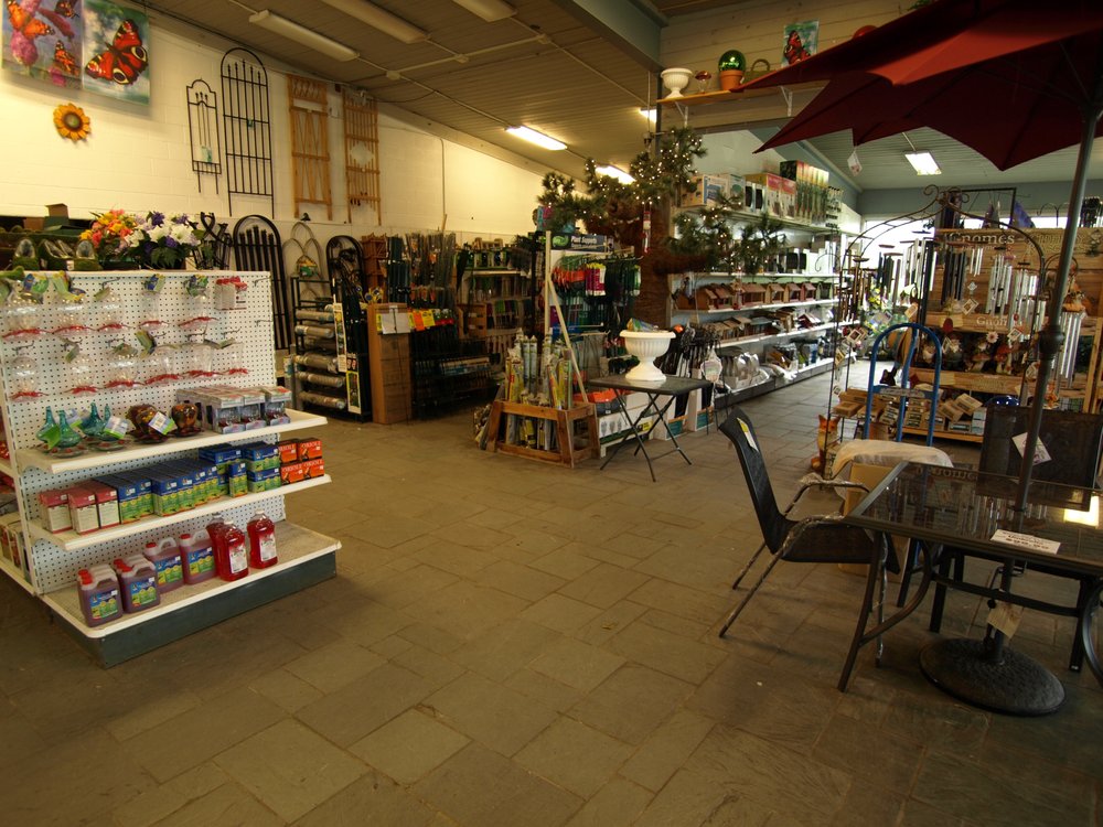 HEWITTS GARDEN CENTER QUEENSBURY Updated June 2024 294 Quaker Rd