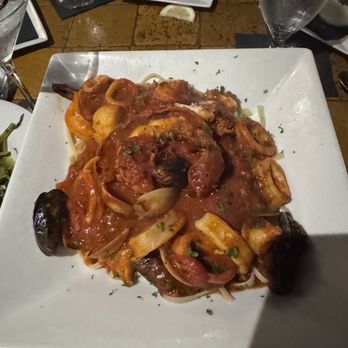 Basso Cucina Italiana - Zuppa de pesce - Italian Near Me - Cresco, Pennsylvania Basso Cucina Italiana - Zuppa de pesce - Italian Near Me - Cresco, Pennsylvania