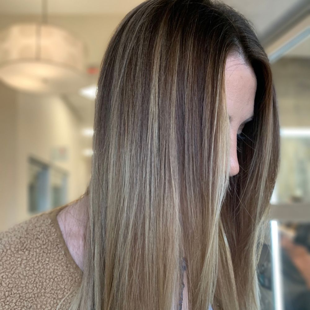 Sage And Leaves By Monique Logo