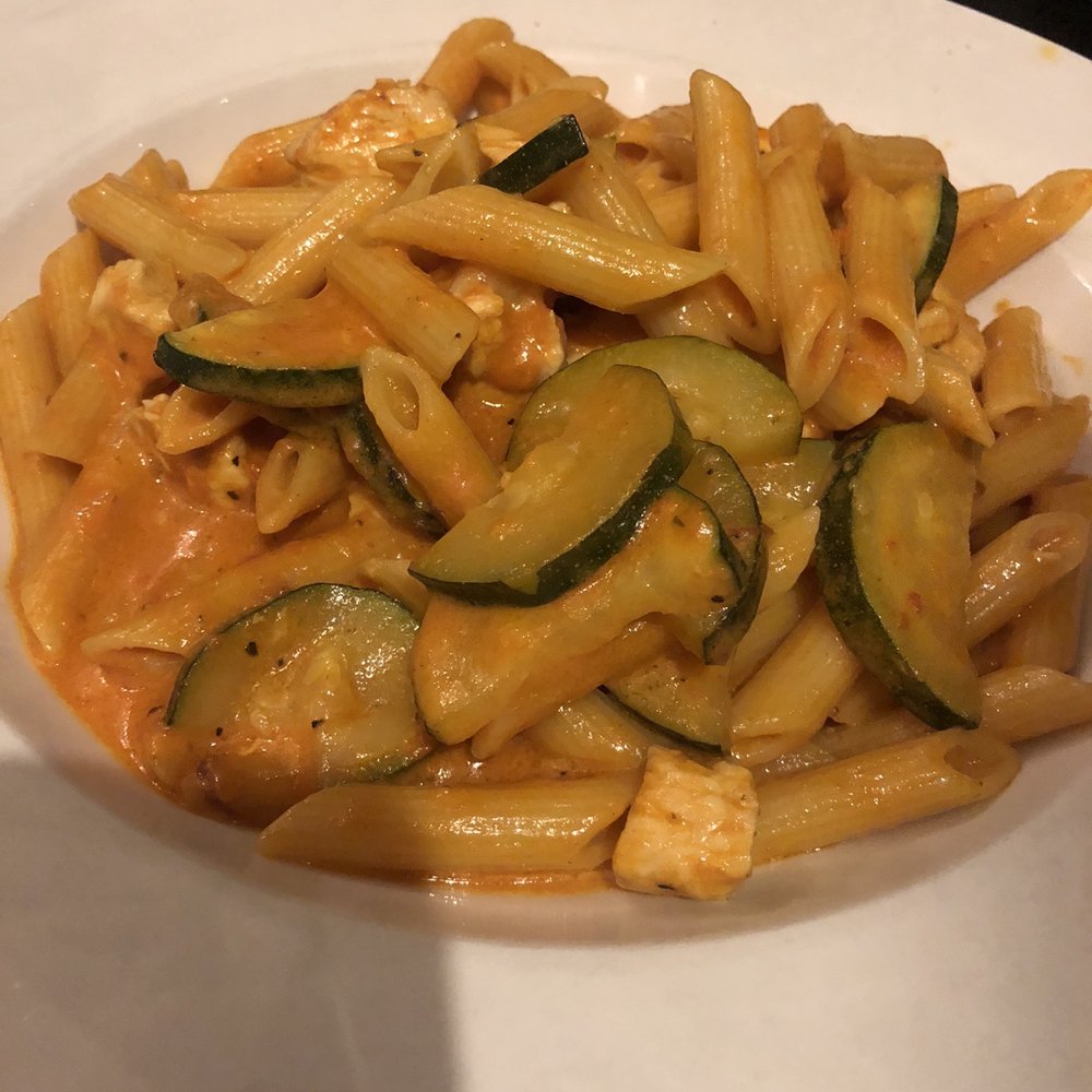 Da Bianca Trattoria - Pasta with chicken and vodka sauce- delicious and light! - Italian Near Me - Orange, California Da Bianca Trattoria - Pasta with chicken and vodka sauce- delicious and light! - Italian Near Me - Orange, California