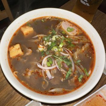 Que Viet - Spicy Beef Pho / Bun Bo Hue - Vietnamese Near Me - San Francisco, California