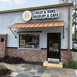 Dilly & Sons Bagelry & Cafe - Outside